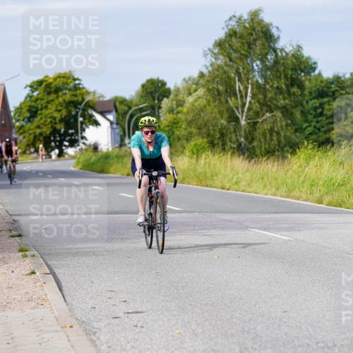 31.08.2025 - Elbe Triathlon Hamburg Michael Burmester http://msf.ph/oto/8681270 31.08.2025 10:55:33 Radfahren 1122, 1375, 1408 meine-sportfotos.de