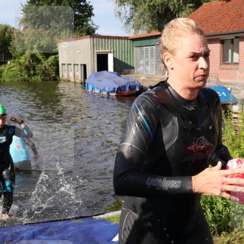 31.08.2025 - Elbe Triathlon Hamburg Luisa Fischer http://msf.ph/oto/8681274 31.08.2025 09:31:13 Schwimmen 829, 837, 893 meine-sportfotos.de