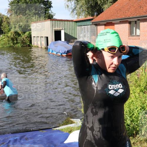 31.08.2025 - Elbe Triathlon Hamburg Luisa Fischer http://msf.ph/oto/8681284 31.08.2025 09:31:15 Schwimmen 829, 833, 837, 893, 919, 929 meine-sportfotos.de