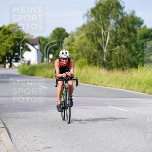 31.08.2025 - Elbe Triathlon Hamburg Michael Burmester http://msf.ph/oto/8681296 31.08.2025 10:55:45 Radfahren 1400, 1404, 1462 meine-sportfotos.de