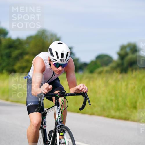 31.08.2025 - Elbe Triathlon Hamburg Michael Burmester http://msf.ph/oto/8681351 31.08.2025 10:56:05 Radfahren 1600, 1607 meine-sportfotos.de