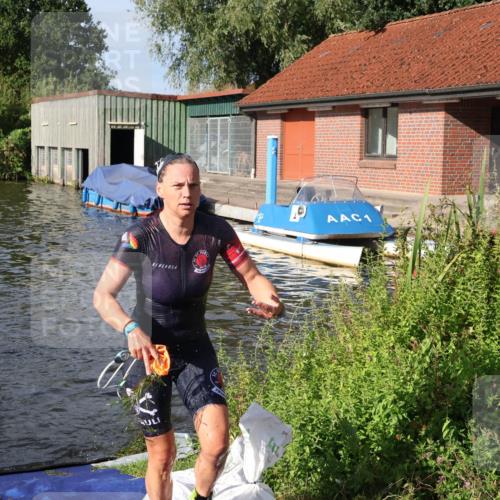 31.08.2025 - Elbe Triathlon Hamburg Luisa Fischer http://msf.ph/oto/8681399 31.08.2025 09:31:59 Schwimmen 779, 787, 866, 913 meine-sportfotos.de