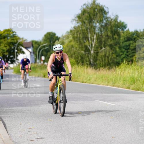 31.08.2025 - Elbe Triathlon Hamburg Michael Burmester http://msf.ph/oto/8681401 31.08.2025 10:56:30 Radfahren 1266, 1346, 1366, 1374, 1406, 1409 meine-sportfotos.de