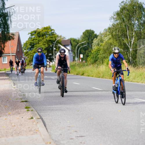 31.08.2025 - Elbe Triathlon Hamburg Michael Burmester http://msf.ph/oto/8681428 31.08.2025 10:56:35 Radfahren 772, 1366, 1374, 1406, 1407, 1409, 1474, 1475 meine-sportfotos.de