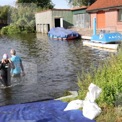 31.08.2025 - Elbe Triathlon Hamburg Luisa Fischer http://msf.ph/oto/8681438 31.08.2025 09:32:22 Schwimmen 803, 808, 826, 911 meine-sportfotos.de