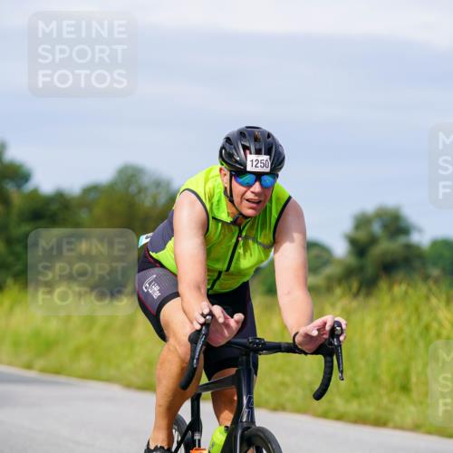 31.08.2025 - Elbe Triathlon Hamburg Michael Burmester http://msf.ph/oto/8681476 31.08.2025 10:56:44 Radfahren 772, 1166, 1250, 1301, 1407, 1430, 1474 meine-sportfotos.de