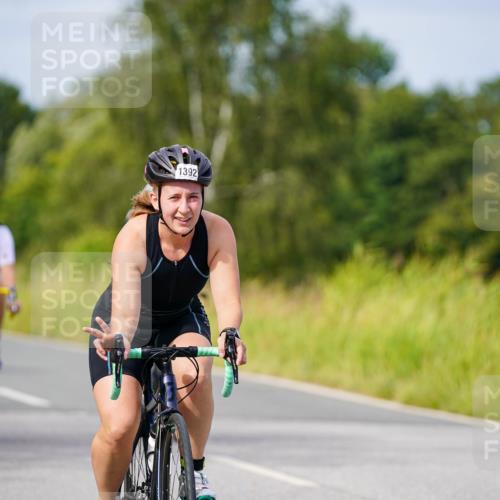 31.08.2025 - Elbe Triathlon Hamburg Michael Burmester http://msf.ph/oto/8681516 31.08.2025 10:57:00 Radfahren 1305, 1361, 1392, 1414, 1450, 1458 meine-sportfotos.de