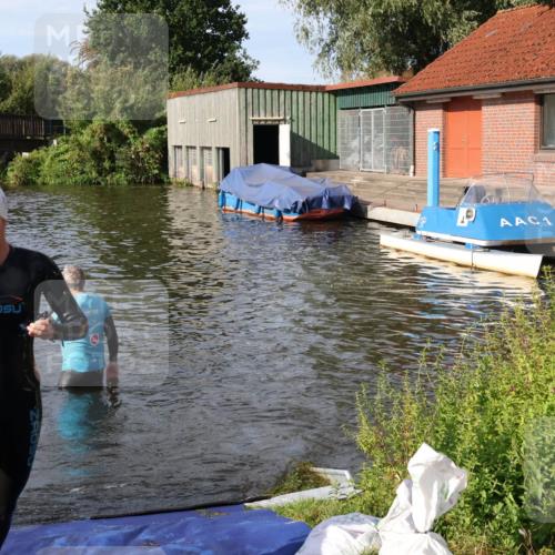 31.08.2025 - Elbe Triathlon Hamburg Luisa Fischer http://msf.ph/oto/8681517 31.08.2025 09:33:25 Schwimmen 749, 792, 881 meine-sportfotos.de