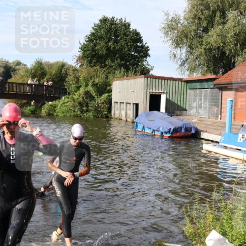 31.08.2025 - Elbe Triathlon Hamburg Luisa Fischer http://msf.ph/oto/8681557 31.08.2025 09:34:03 Schwimmen 842, 844, 859, 868, 906 meine-sportfotos.de