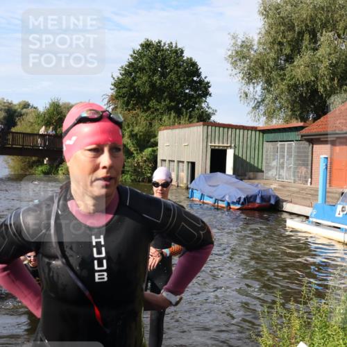 31.08.2025 - Elbe Triathlon Hamburg Luisa Fischer http://msf.ph/oto/8681564 31.08.2025 09:34:04 Schwimmen 842, 844, 859, 868, 906 meine-sportfotos.de