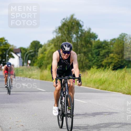 31.08.2025 - Elbe Triathlon Hamburg Michael Burmester http://msf.ph/oto/8681566 31.08.2025 10:57:13 Radfahren 1297, 1323, 1357, 1363, 1504, 1601, 1614 meine-sportfotos.de
