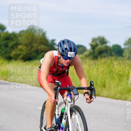 31.08.2025 - Elbe Triathlon Hamburg Michael Burmester http://msf.ph/oto/8681583 31.08.2025 10:57:15 Radfahren 1297, 1323, 1357, 1363, 1457, 1614 meine-sportfotos.de