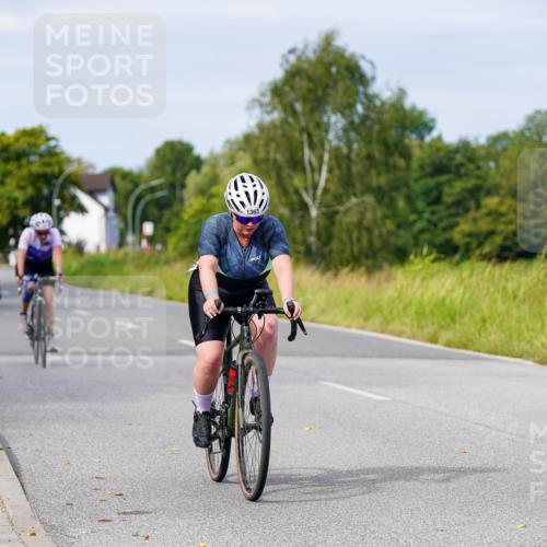 31.08.2025 - Elbe Triathlon Hamburg Michael Burmester http://msf.ph/oto/8681598 31.08.2025 10:57:18 Radfahren 1321, 1357, 1363, 1457, 1614 meine-sportfotos.de