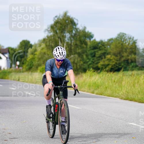 31.08.2025 - Elbe Triathlon Hamburg Michael Burmester http://msf.ph/oto/8681602 31.08.2025 10:57:18 Radfahren 1321, 1357, 1363, 1457, 1614 meine-sportfotos.de