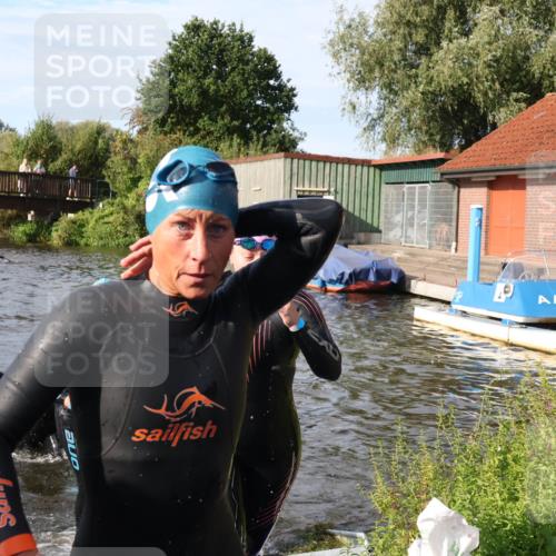 31.08.2025 - Elbe Triathlon Hamburg Luisa Fischer http://msf.ph/oto/8681612 31.08.2025 09:34:17 Schwimmen 777, 816, 820, 828, 878, 901, 915, 920 meine-sportfotos.de