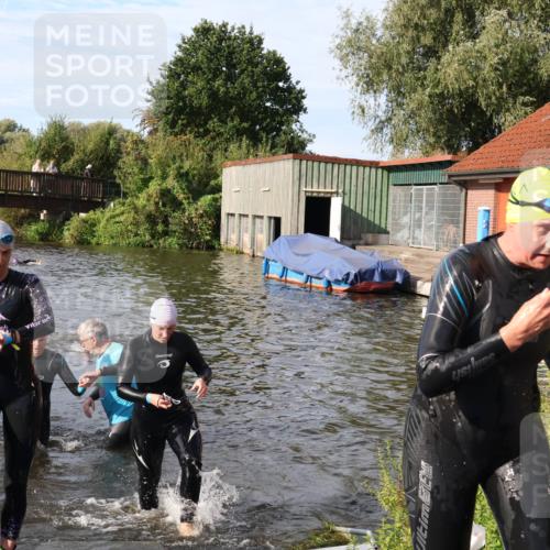 31.08.2025 - Elbe Triathlon Hamburg Luisa Fischer http://msf.ph/oto/8681634 31.08.2025 09:34:22 Schwimmen 777, 820, 828, 901, 920 meine-sportfotos.de