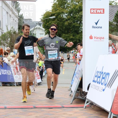 31.08.2025 - 21. Blankeneser Heldenlauf Strokosch-Dieckow http://msf.ph/oto/8681656 31.08.2025 12:06:11 Ziel 5715, 5384, 4406, 4255, 4167 meine-sportfotos.de
