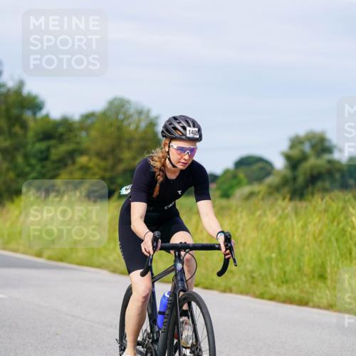31.08.2025 - Elbe Triathlon Hamburg Michael Burmester http://msf.ph/oto/8681661 31.08.2025 10:57:31 Radfahren 1345, 1377, 1405, 1463 meine-sportfotos.de