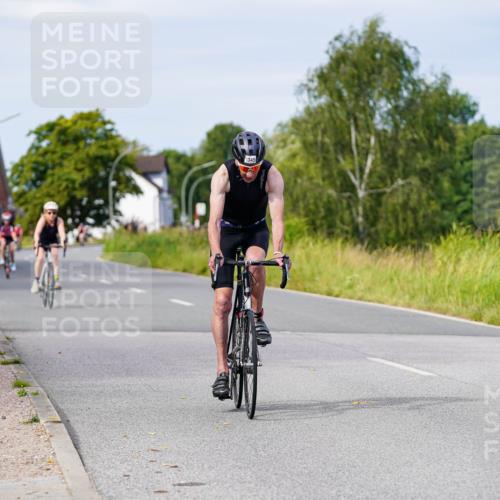 31.08.2025 - Elbe Triathlon Hamburg Michael Burmester http://msf.ph/oto/8681666 31.08.2025 10:57:33 Radfahren 1345, 1377, 1405, 1502 meine-sportfotos.de