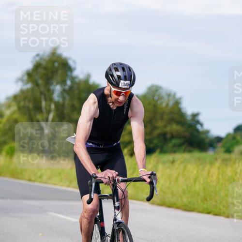 31.08.2025 - Elbe Triathlon Hamburg Michael Burmester http://msf.ph/oto/8681673 31.08.2025 10:57:34 Radfahren 1345, 1377, 1405, 1502 meine-sportfotos.de