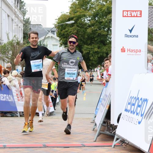 31.08.2025 - 21. Blankeneser Heldenlauf Strokosch-Dieckow http://msf.ph/oto/8681676 31.08.2025 12:06:10 Ziel 5715, 5384, 4002, 4406, 4255, 4167 meine-sportfotos.de