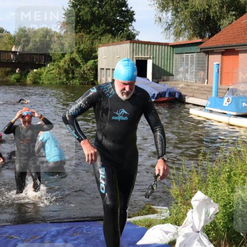 31.08.2025 - Elbe Triathlon Hamburg Luisa Fischer http://msf.ph/oto/8681686 31.08.2025 09:34:40 Schwimmen 850, 890, 902, 912 meine-sportfotos.de