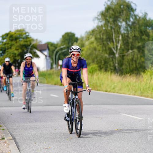 31.08.2025 - Elbe Triathlon Hamburg Michael Burmester http://msf.ph/oto/8681734 31.08.2025 10:57:54 Radfahren 1329, 1401, 1420, 1438, 1441, 1447, 1493 meine-sportfotos.de