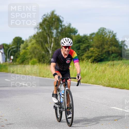 31.08.2025 - Elbe Triathlon Hamburg Michael Burmester http://msf.ph/oto/8681775 31.08.2025 10:58:01 Radfahren 1329, 1351, 1356, 1420, 1441, 1493, 1495 meine-sportfotos.de