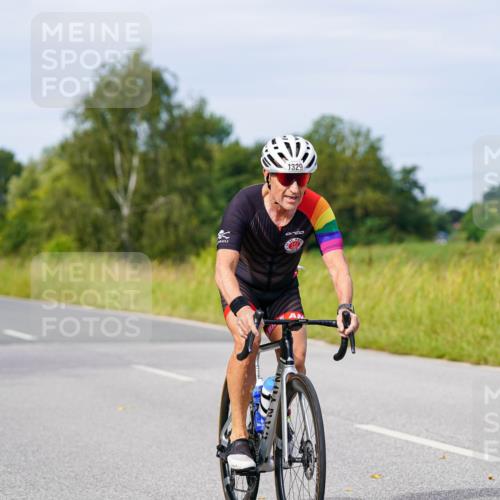 31.08.2025 - Elbe Triathlon Hamburg Michael Burmester http://msf.ph/oto/8681777 31.08.2025 10:58:01 Radfahren 1329, 1351, 1356, 1420, 1441, 1493, 1495 meine-sportfotos.de