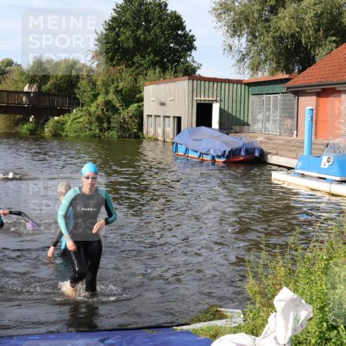 31.08.2025 - Elbe Triathlon Hamburg Luisa Fischer http://msf.ph/oto/8681783 31.08.2025 09:35:07 Schwimmen 790, 863 meine-sportfotos.de
