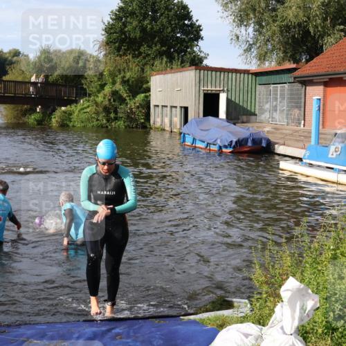 31.08.2025 - Elbe Triathlon Hamburg Luisa Fischer http://msf.ph/oto/8681790 31.08.2025 09:35:08 Schwimmen 790 meine-sportfotos.de