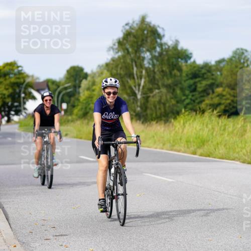 31.08.2025 - Elbe Triathlon Hamburg Michael Burmester http://msf.ph/oto/8681792 31.08.2025 10:58:04 Radfahren 1299, 1329, 1351, 1353, 1356, 1495 meine-sportfotos.de