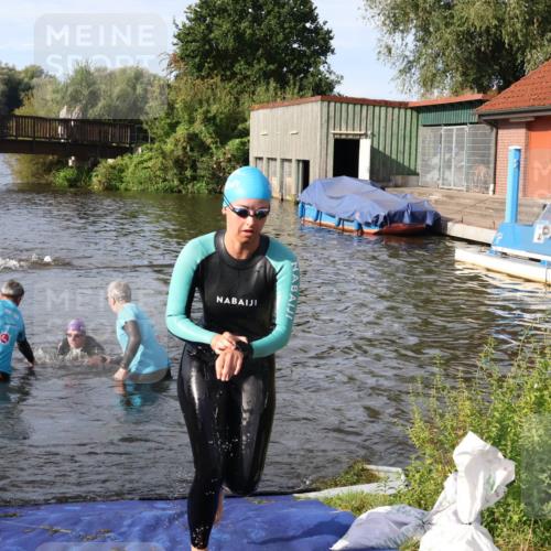 31.08.2025 - Elbe Triathlon Hamburg Luisa Fischer http://msf.ph/oto/8681794 31.08.2025 09:35:09 Schwimmen 790 meine-sportfotos.de