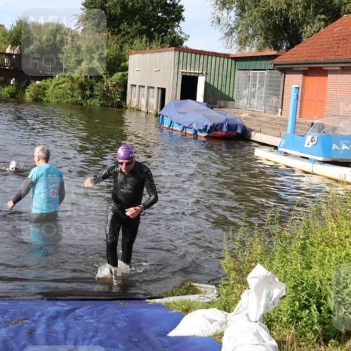 31.08.2025 - Elbe Triathlon Hamburg Luisa Fischer http://msf.ph/oto/8681806 31.08.2025 09:35:16 Schwimmen 762, 914 meine-sportfotos.de