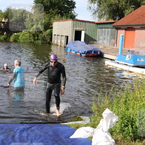 31.08.2025 - Elbe Triathlon Hamburg Luisa Fischer http://msf.ph/oto/8681807 31.08.2025 09:35:16 Schwimmen 762, 914 meine-sportfotos.de