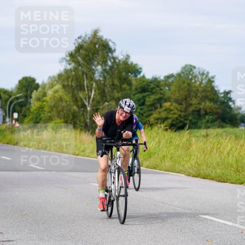 31.08.2025 - Elbe Triathlon Hamburg Michael Burmester http://msf.ph/oto/8681811 31.08.2025 10:58:11 Radfahren 1299, 1353, 1506, 1615 meine-sportfotos.de