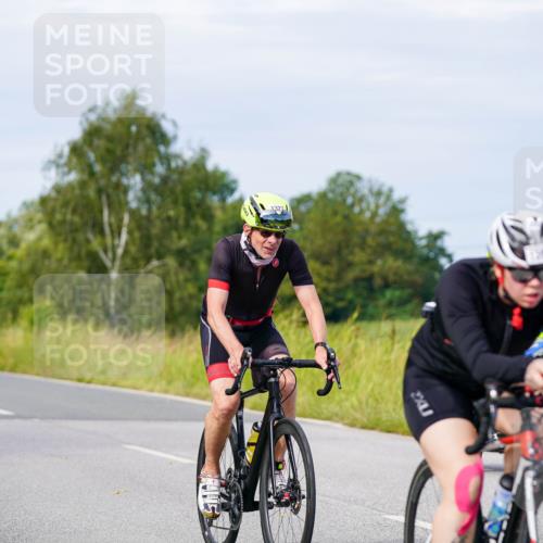 31.08.2025 - Elbe Triathlon Hamburg Michael Burmester http://msf.ph/oto/8681888 31.08.2025 10:58:55 Radfahren 1280, 1327, 1387, 1394, 1575 meine-sportfotos.de