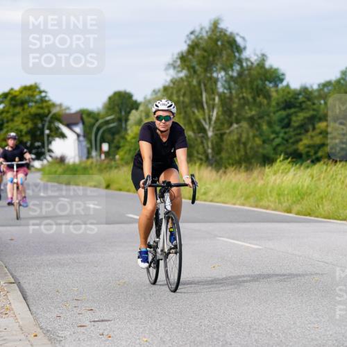 31.08.2025 - Elbe Triathlon Hamburg Michael Burmester http://msf.ph/oto/8681912 31.08.2025 10:59:05 Radfahren 1261, 1303, 1349, 1369 meine-sportfotos.de