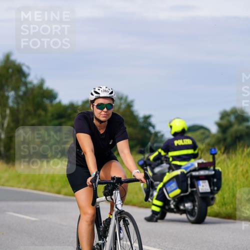 31.08.2025 - Elbe Triathlon Hamburg Michael Burmester http://msf.ph/oto/8681916 31.08.2025 10:59:05 Radfahren 1261, 1303, 1349, 1369 meine-sportfotos.de