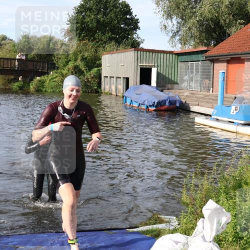 31.08.2025 - Elbe Triathlon Hamburg Luisa Fischer http://msf.ph/oto/8681919 31.08.2025 09:36:36 Schwimmen 765, 807, 822, 926 meine-sportfotos.de