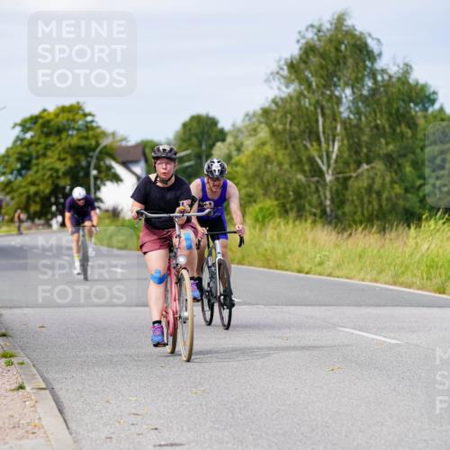 31.08.2025 - Elbe Triathlon Hamburg Michael Burmester http://msf.ph/oto/8681921 31.08.2025 10:59:07 Radfahren 1261, 1303, 1349, 1369 meine-sportfotos.de