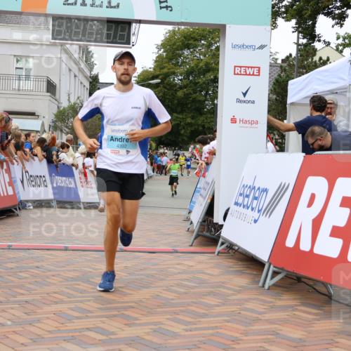 31.08.2025 - 21. Blankeneser Heldenlauf Strokosch-Dieckow http://msf.ph/oto/8681926 31.08.2025 12:05:50 Ziel 5762, 4392 meine-sportfotos.de