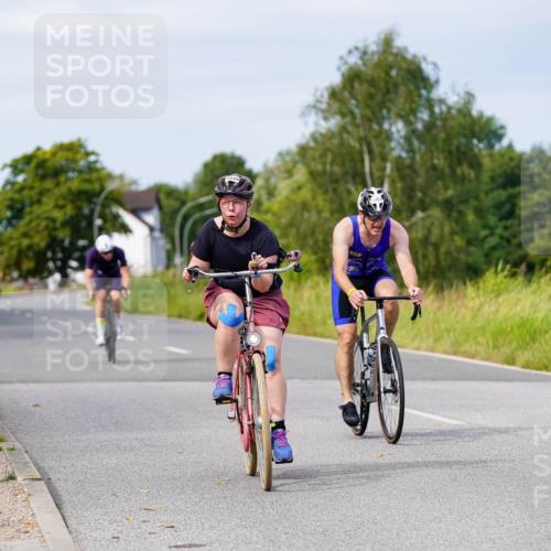 31.08.2025 - Elbe Triathlon Hamburg Michael Burmester http://msf.ph/oto/8681928 31.08.2025 10:59:07 Radfahren 1261, 1303, 1349, 1369 meine-sportfotos.de