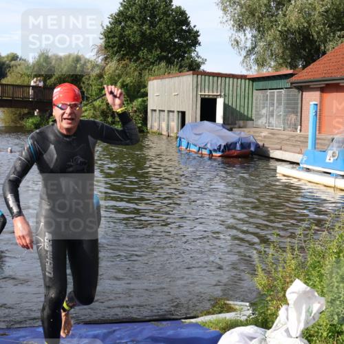 31.08.2025 - Elbe Triathlon Hamburg Luisa Fischer http://msf.ph/oto/8681932 31.08.2025 09:36:38 Schwimmen 765, 822 meine-sportfotos.de