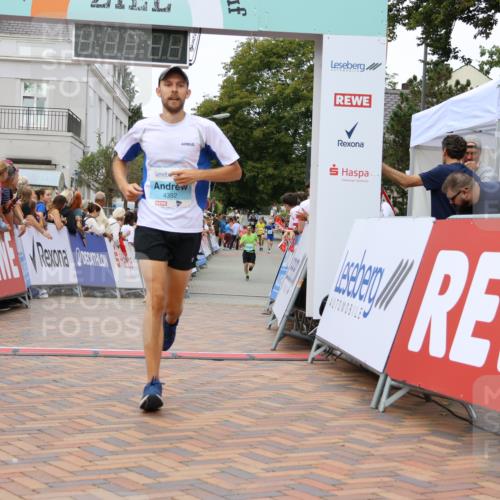 31.08.2025 - 21. Blankeneser Heldenlauf Strokosch-Dieckow http://msf.ph/oto/8681933 31.08.2025 12:05:50 Ziel 5762, 4392 meine-sportfotos.de