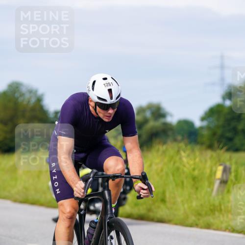 31.08.2025 - Elbe Triathlon Hamburg Michael Burmester http://msf.ph/oto/8681943 31.08.2025 10:59:10 Radfahren 1261, 1303, 1349 meine-sportfotos.de