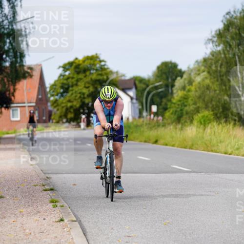 31.08.2025 - Elbe Triathlon Hamburg Michael Burmester http://msf.ph/oto/8681957 31.08.2025 10:59:19 Radfahren 1251, 1326, 1452 meine-sportfotos.de