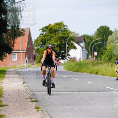 31.08.2025 - Elbe Triathlon Hamburg Michael Burmester http://msf.ph/oto/8681965 31.08.2025 10:59:24 Radfahren 1452 meine-sportfotos.de