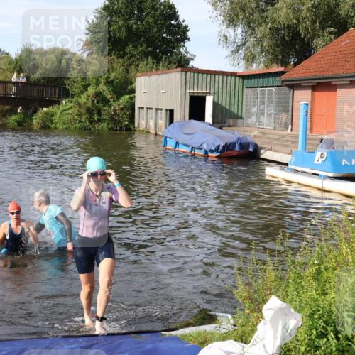 31.08.2025 - Elbe Triathlon Hamburg Luisa Fischer http://msf.ph/oto/8681995 31.08.2025 09:37:14 Schwimmen 783, 799, 921, 931 meine-sportfotos.de