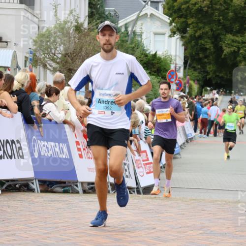 31.08.2025 - 21. Blankeneser Heldenlauf Strokosch-Dieckow http://msf.ph/oto/8681999 31.08.2025 12:05:49 Ziel 5762, 4392 meine-sportfotos.de